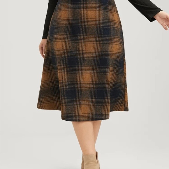 Bloom Chic/ NWT/ Tartan Print Pocket Zipper Skirt/ size US 14/16 - Picture 11 of 15